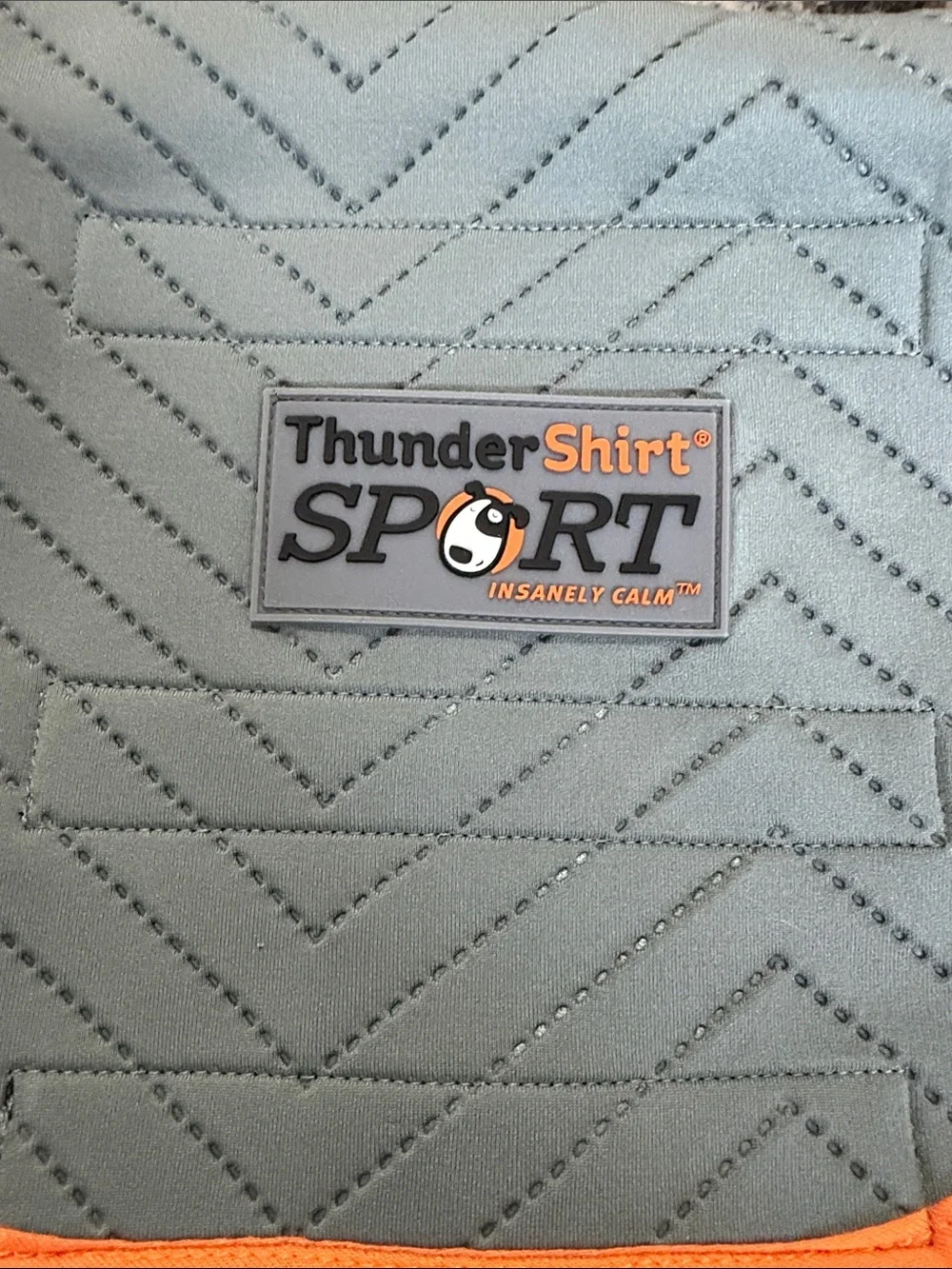 Thundershirt Sport Anxiety Wrap in Platinum with Tangerine Trim Sz Medium